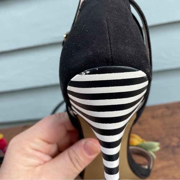 BETSY JOHNSON CUTEST EVER 3D FLOWERY HIGH HEELS 9 - Picture 11 of 16